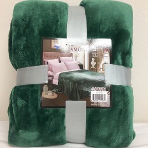 Emerald Green Velvet Throw Blanket Size Queen
